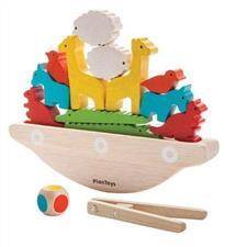 Balansująca łódka (z serii: zabawki drewniane)