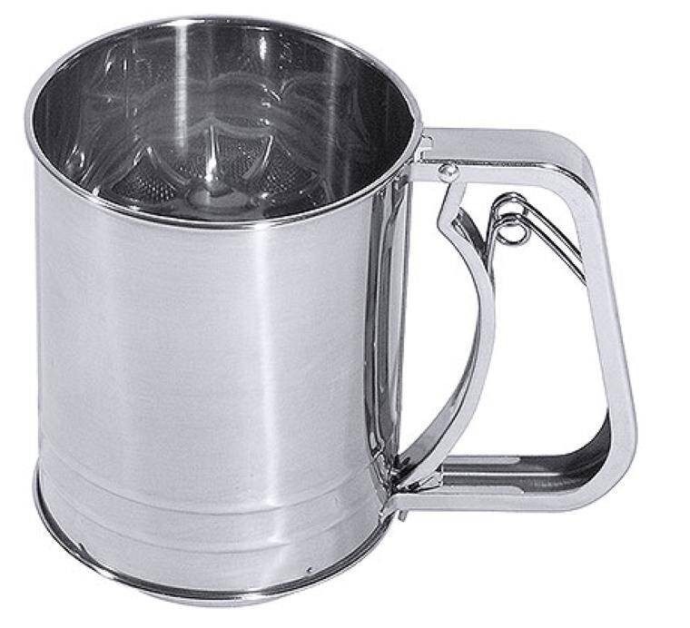 FLOUR SIFTER WITH THREE MESH 0,5 L cap. 500 ml