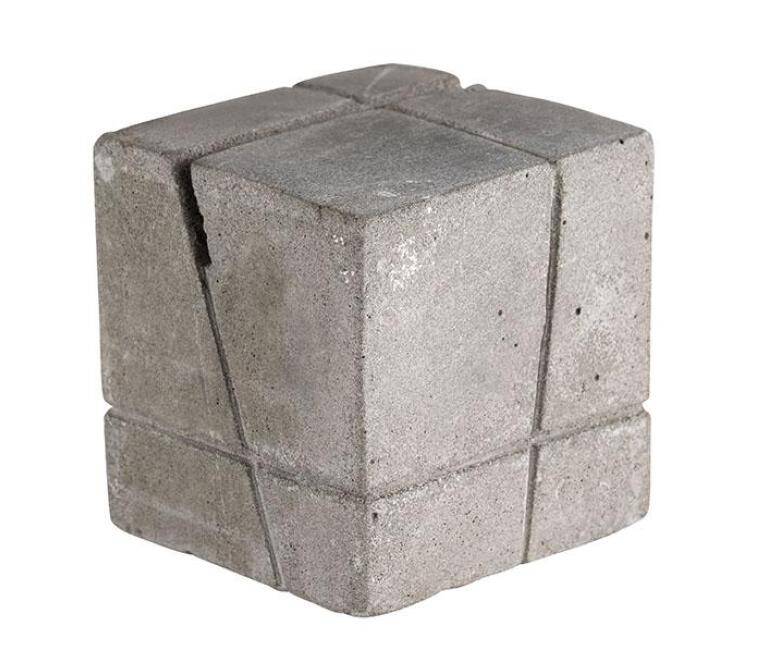 STOJAK NA ETYKIETY KOSTKA BETON KPL 4 SZT + 30 ETYKIET 30x30x30h mmAB-71493