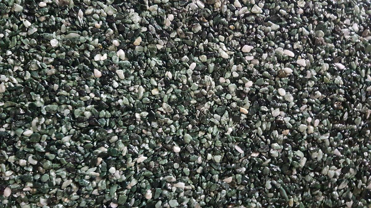 Kamienny dywan HKD 35 Verde Alpi (2-4 mm) - na powierzchnie pionowe