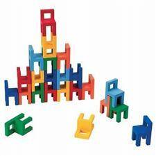 Balansująca wieża z krzesełek, drewniany zestaw do kreatywnej zabawy (z serii: zabawki drewniane)