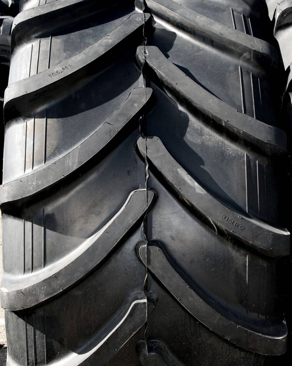 OPONA 30.5LR32 800/65R32 172 A8 DT-44 (DN 101 ) T/L DNIEPR