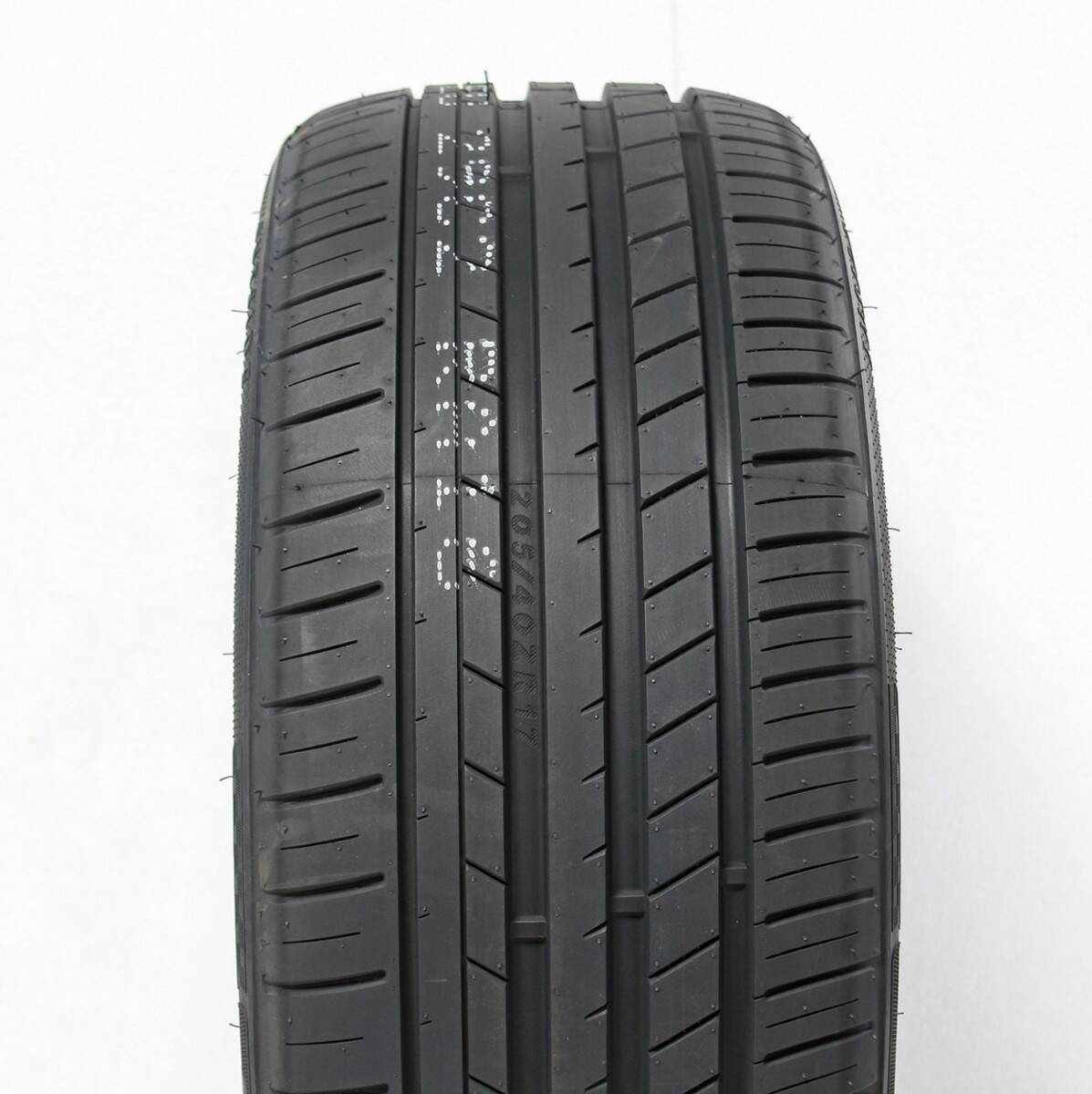 205/40R17