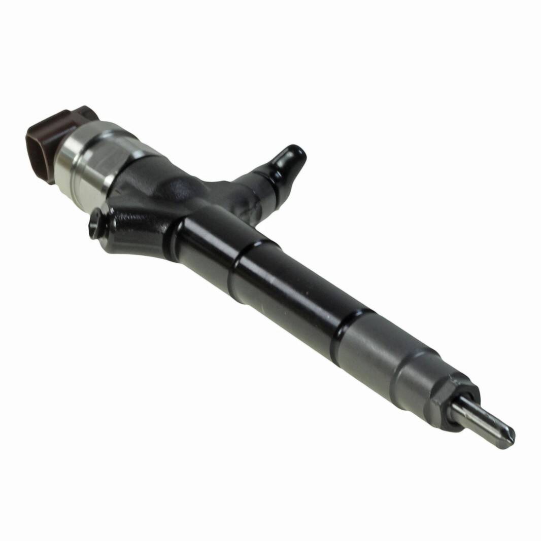 INJECTOR 095000-5600 MITSUBISHI 2.5D-D NEW