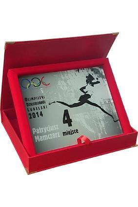 Glass diploma with presentation box