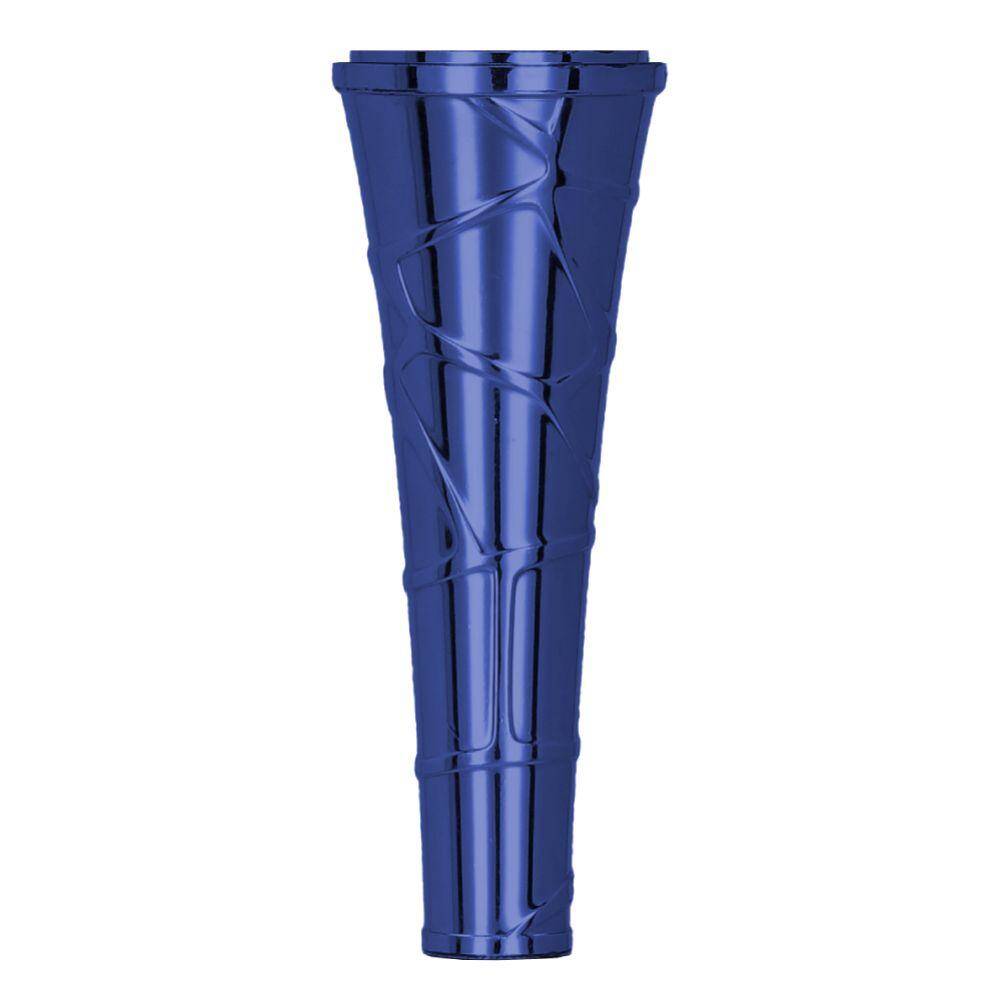 Plastic element